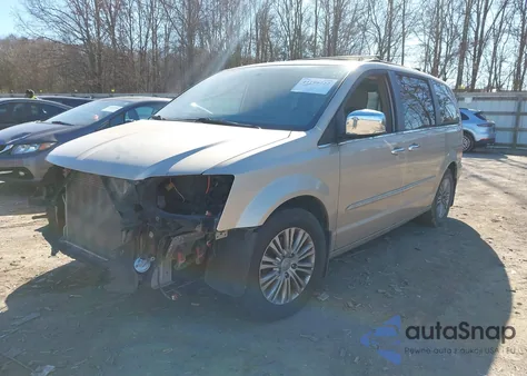 2016 Chrysler Town & Country Touring-L Anniversary Edition from USA, damaged, VIN 2C4RC1CG3GR135681